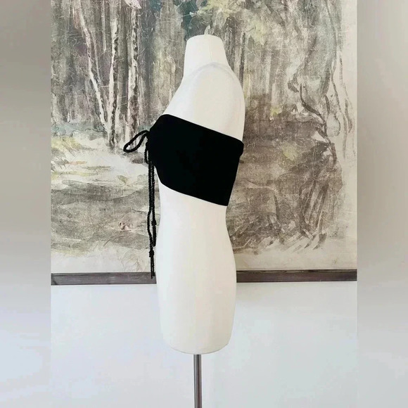 Anthropologie Farm Rio Bandeau Front Cut Out Crop Top in Black Size Small NWOT - Picture 3 of 11